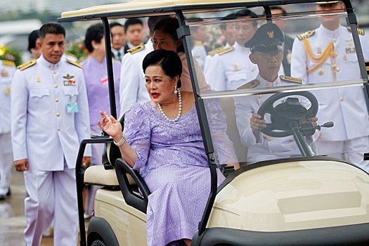 В Таиланде объявлен годичный траур после смерти королевы-матери Сирикит