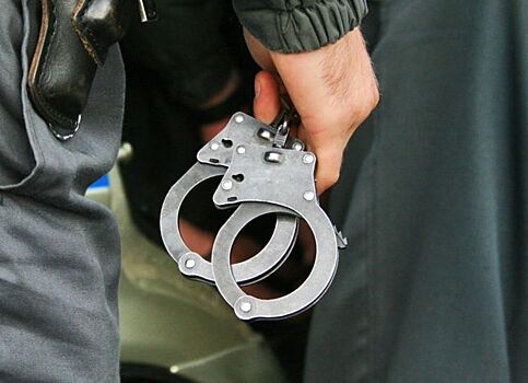 Житель Кирова 1,5 часа держал в заложниках медиков скорой помощи
