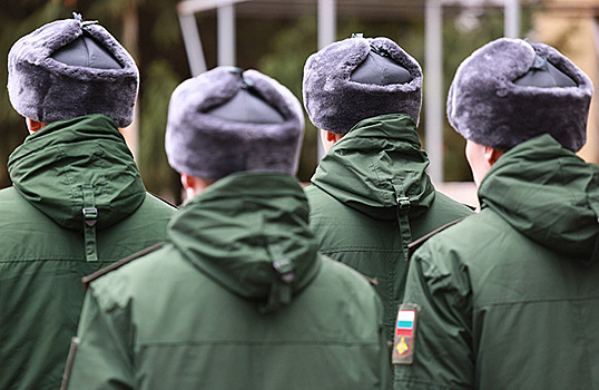 Юрист объяснил, как распознать фальшивые звонки «из военкомата»