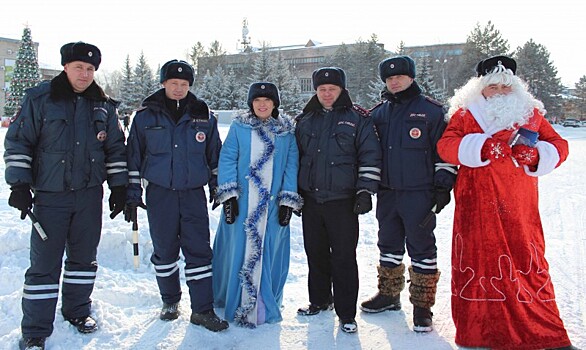 На дороги Приморья вышел полицейский Новогодний патруль