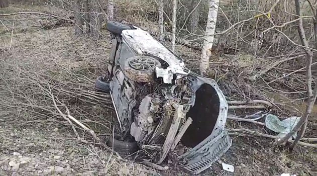 Иномарка вылетела в кювет и перевернулась в Нижегородской области