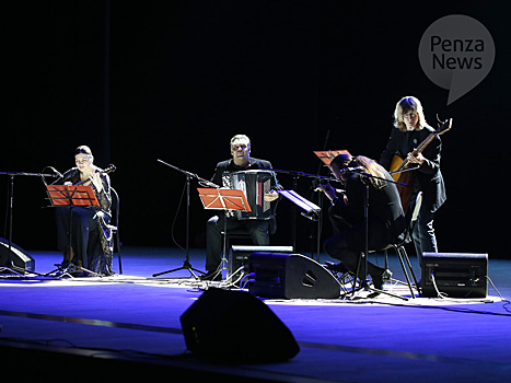 Пензенский ансамбль «Старгород» выступил на фестивале русской культуры во Франции