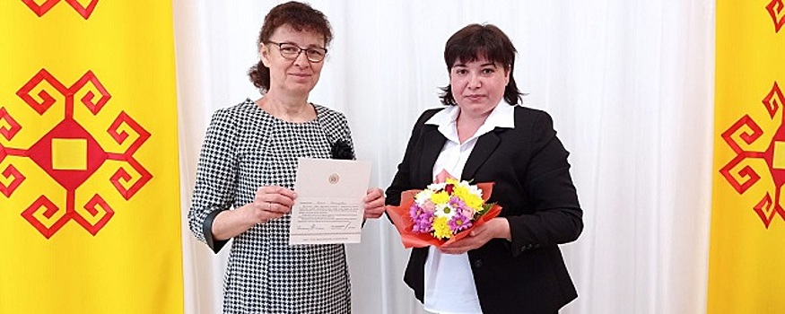 В год выдающихся земляков в Чебоксарах наградили воспитателя Лилию Иванову