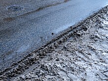 Оползень стремится выйти на автодорогу в Сочи