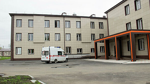 Главврач больницы во Владикавказе уволился после проверки выплат медикам