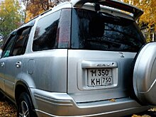 В ГИБДД объяснили, как правильно крепить номера на машину и мотоцикл