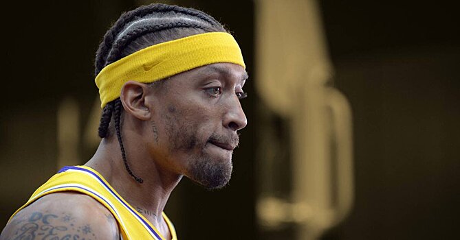 Майкл Бизли: «Собственная мать воровала у меня»