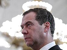 Медведев "запустил" "регуляторную гильотину"