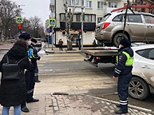 Сегодня во время рейда ростовские полицейские отправили на штрафстоянку больше 10 машин