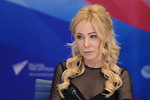 Екатерину Мизулину упрекнули за исполнение песни украинской группы "Бумбокс"
