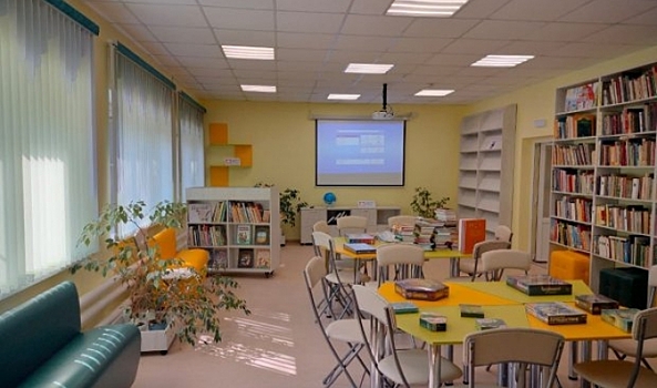 В Киеве переименовали библиотеки имени Горького, Маяковского и Симонова