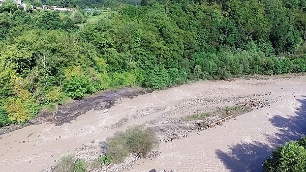 В Сочи обнаружено тело унесённой рекой девочки