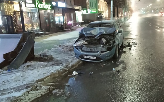 Ночью на Первомайском проспекте в Рязани произошло серьёзное ДТП