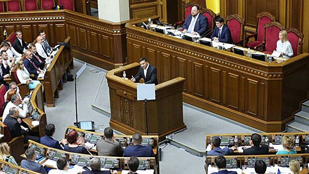 Фракция Порошенко не поддержит сокращение числа депутатов