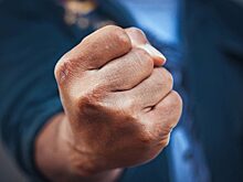 В Курганской области отец регулярно избивал 14-летнюю дочь