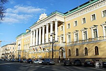 Отели Петербурга впервые приравняли к заводам и «Метрострою»