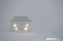В Омске устраняют последствия внезапного снегопада