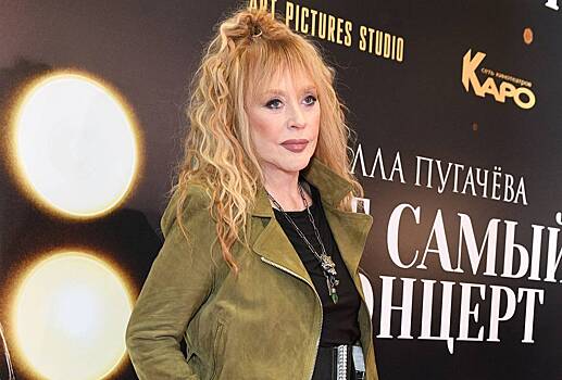 Пугачева пожаловалась на трясущиеся руки