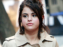 Селене Гомес пересадили почку актрисы из «Добейся успеха»