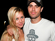 Энрике Иглесиас и Анна Курникова стали родителями в четвёртый раз