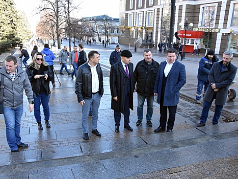 Депутаты пензенской гордумы проверили качество работ по восстановлению благоустройства улицы Московской