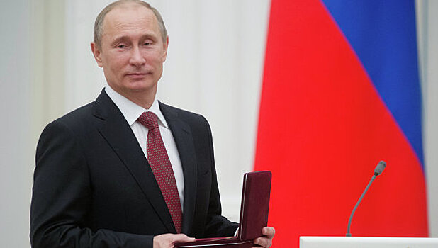 Путин вручил государственные награды выдающимся россиянам