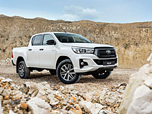 Пикап Toyota Hilux стал лидером продаж в России в январе
