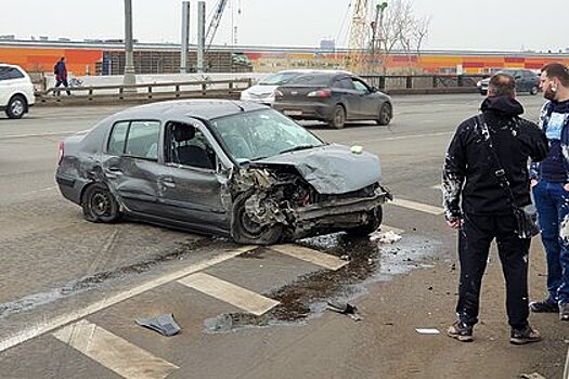Автоэксперт оценил идею разрешить водителям покидать место ДТП в Москве
