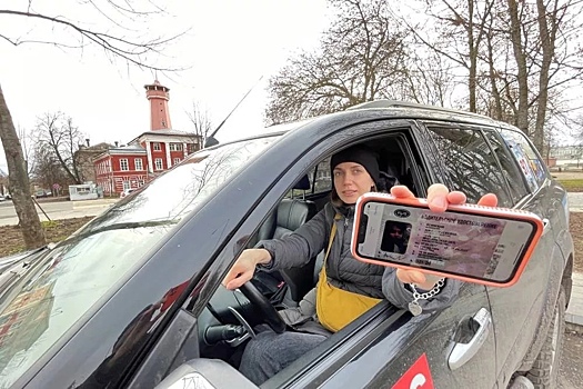 Калужские водители смогут показывать инспектору документы онлайн