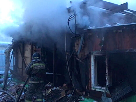 СК начал проверку по факту гибели трех человек во время пожара в Благовещенске