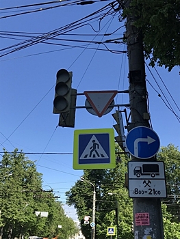 Светофор не работает на пересечении Ванеева и Белинского в Нижнем Новгороде