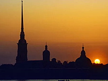 Пушилин и Беглов открыли ПМЭФ выстрелом из пушки