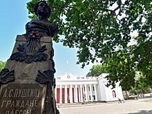 Памятник Пушкину в Одессе не снесут, так как он находится под охраной ЮНЕСКО