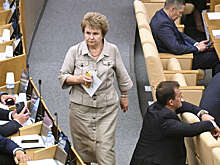 Политика Валентину Пивненко засняли с клатчем за почти 100 тысяч рублей