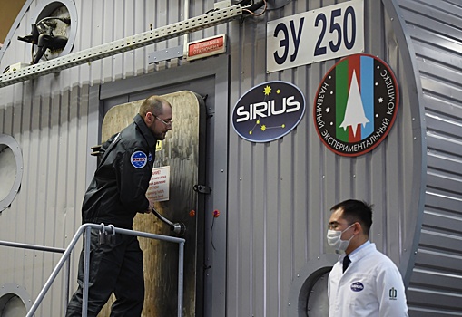 Как участники имитации полета на Луну провели год без связи с внешним миром