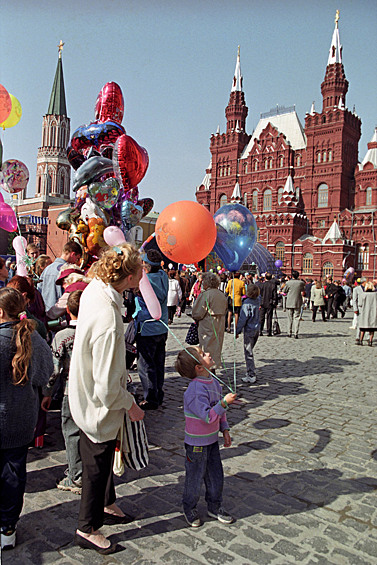 Празднование 850-летия Москвы. 6 - 7 сентября 1997 года. Гулянья на Красной площади.
