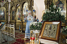 В Нарве отметили праздник чудотворной иконы "Знамение"