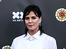 Шарлиз Терон рассказала о желании режиссера одевать ее более сексуально