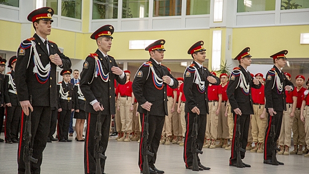 В Муравленко торжественно открыли курсы начальной военной подготовки. ВИДЕО