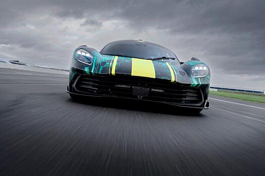 Aston Martin вывел на тесты предсерийный суперкар Valhalla