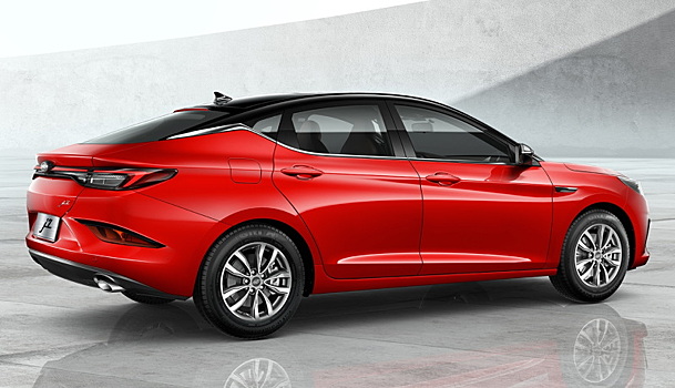 Новый "китаец" для России: цены, комплектации, характеристики