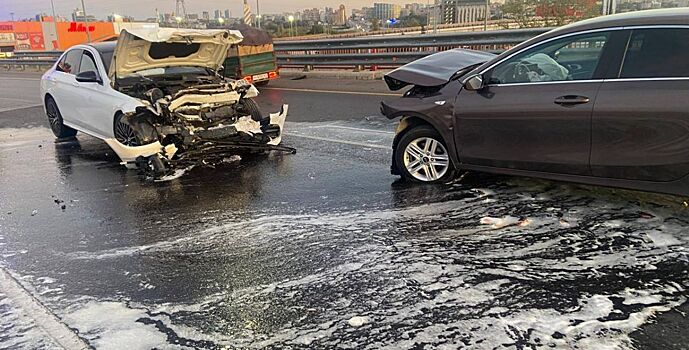 В Ростове виновник ДТП скрылся с места аварии