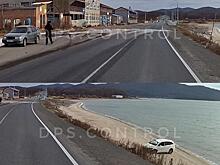 Чуть не нырнул: в Приморье автомобиль в результате ДТП оказался на пляже