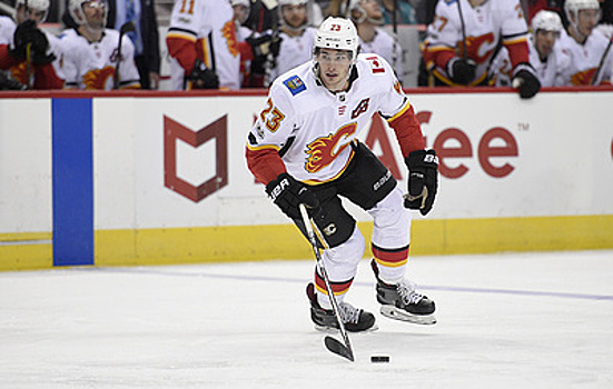 Нападающий "Калгари" Монахан признан первой звездой недели в НХЛ