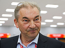 Третьяк рассказал, что поздравил с Днем вратаря Бобровского и Василевского
