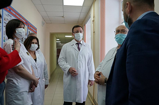 В Самарской области обсудили меры поддержки медработников в условиях COVID-19