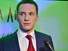 19-летний сын сенатора Тюльпанова бросил невесту, из-за которой ушел из семьи