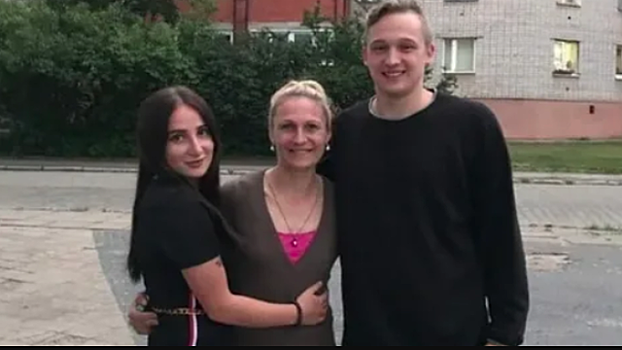 «Ездят на машинах, улыбаются мило»: Мать избитого в Советске Данила возмущена, что обвиняемых выпустили на свободу