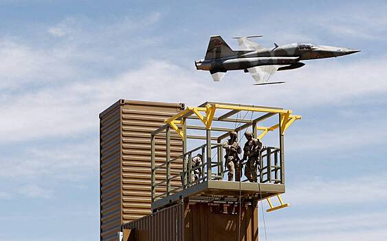 Люфтваффе начало гуманитарную «бомбардировку» на Ближнем Востоке