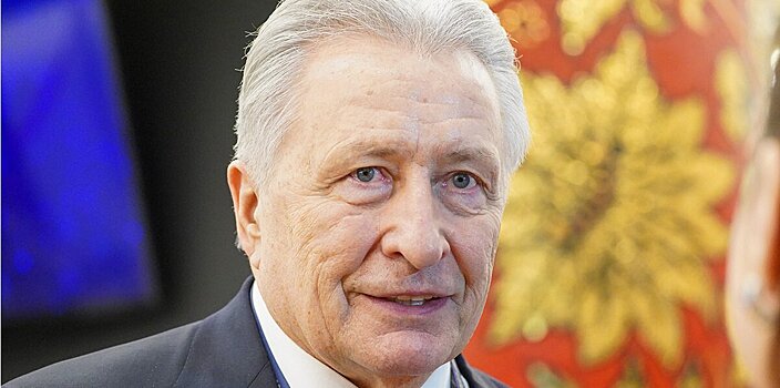Гру о встрече с Якушевым: «Я сказал: «Мне нужно сделать с ним селфи!» Это огромная честь, потому что он член Зала славы, герой Суперсерии-72. Важный момент для меня»